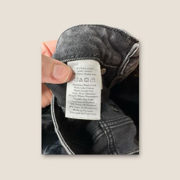 Everlane The Curvy Cheeky Straight Jean Washed Black Size 28 Crop - Picture 8 of 8